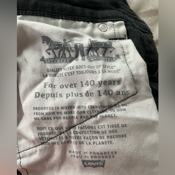 Loved, in Great Condition, Women’s Levi’s 512 Straight Cut Jeans in Black 30x30 - Picture 2 of 13